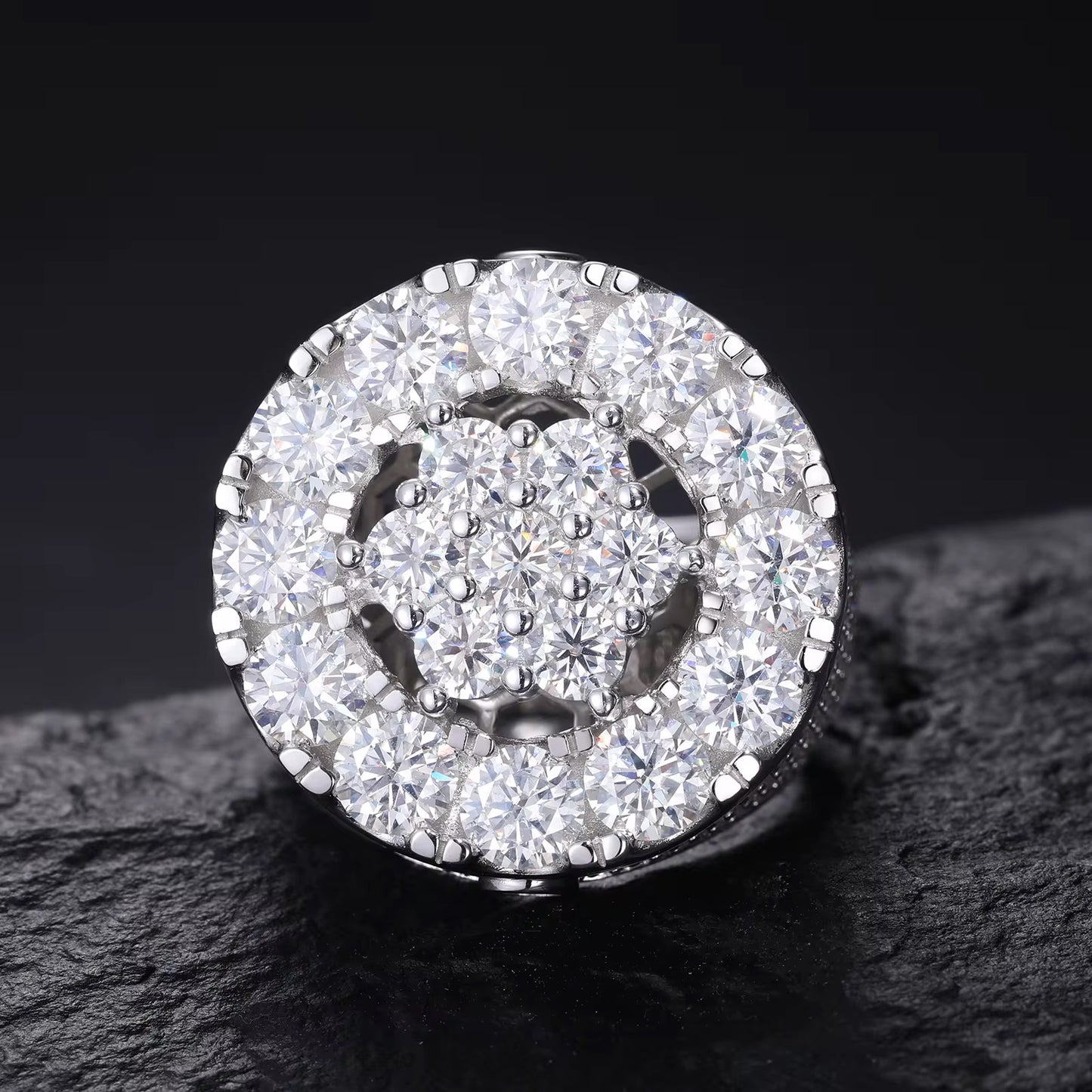 Luxury VVS Moissanite Ring – 925 Sterling Silver (Size 7–11)